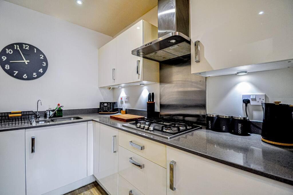 Entire House Sleeps 8 Near The River Thames Maidenhead Dış mekan fotoğraf