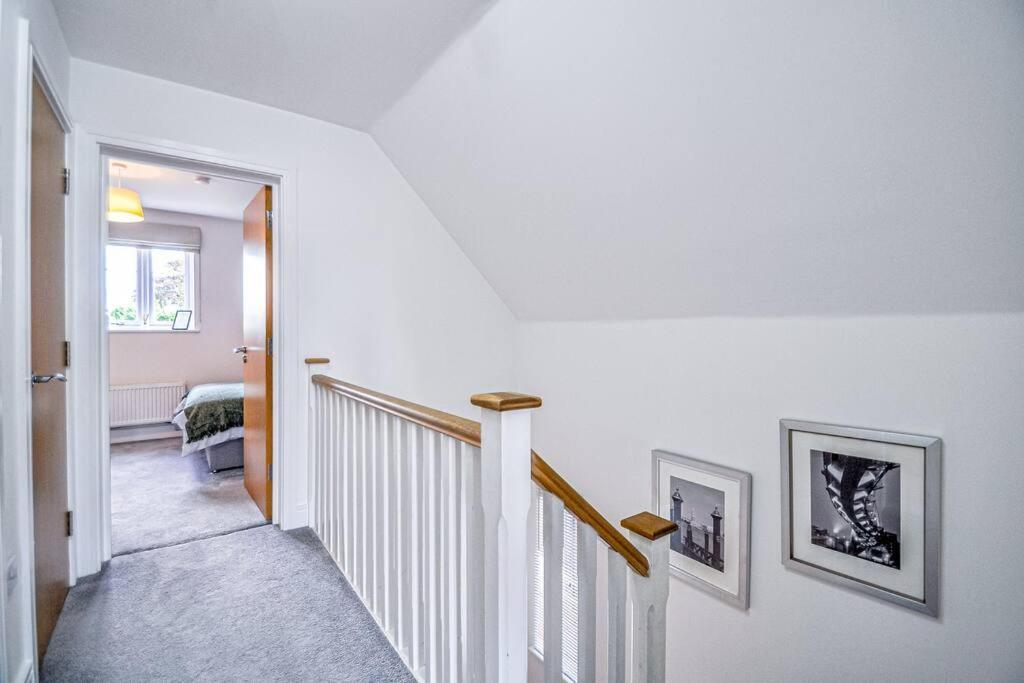 Entire House Sleeps 8 Near The River Thames Maidenhead Dış mekan fotoğraf
